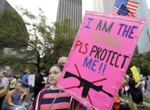 Un vistazo a los peores tiroteos escolares en Estados Unidos
