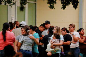 Masacre en Texas: los 15 sobrevivientes que estaban en el hospital fueron transferidos  