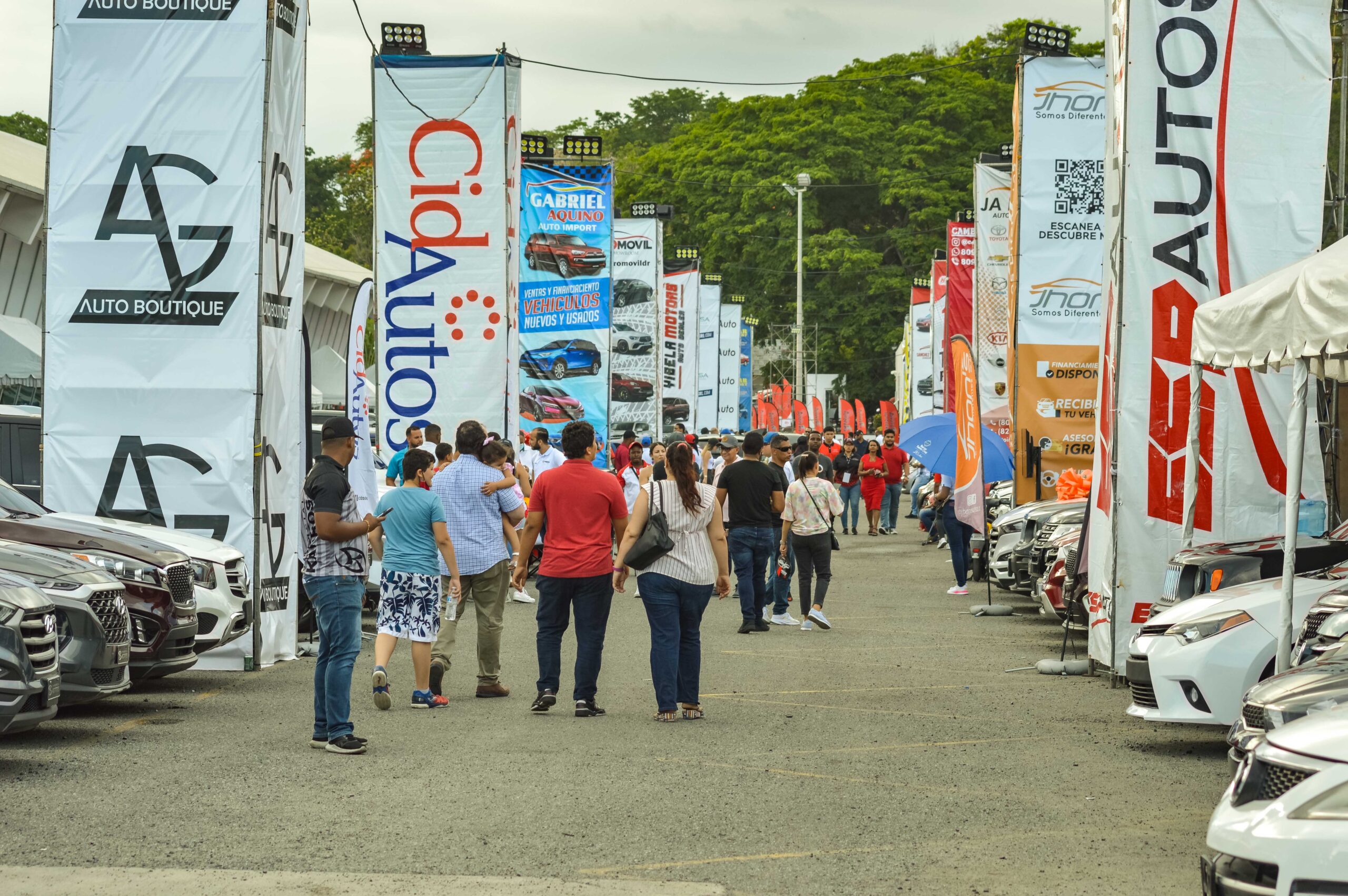 En el tradicional evento automotriz estuvo abierto al público desde el pasado miércoles en la terminal del Puerto Sansouci Puerto Santo Domingo, con la participación de cerca de 50 dealers.