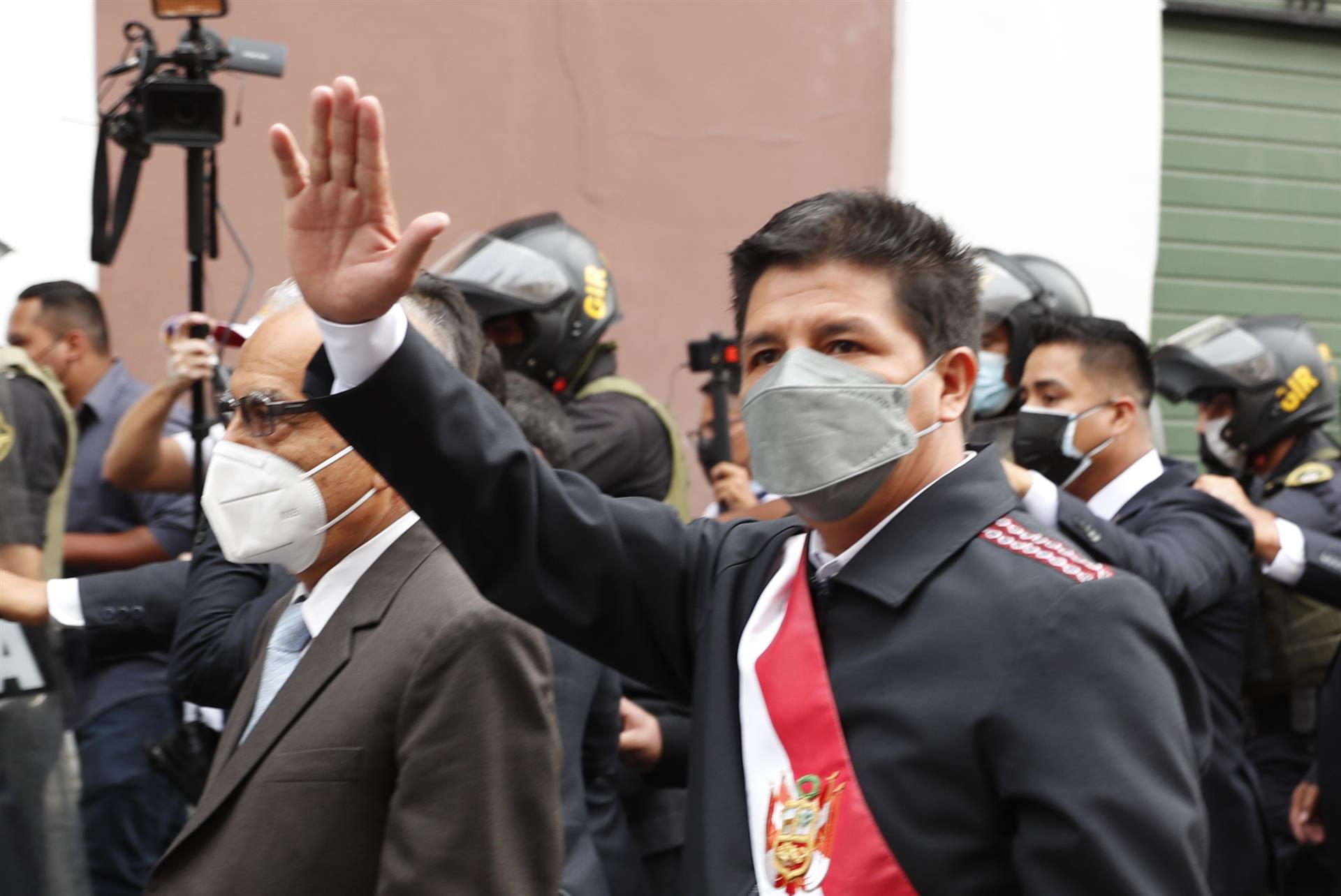 Amplían una investigación contra Pedro Castillo por corrupción
