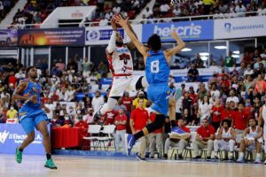 Burtt fue un jugador muy importante Leones de Santo Domingo en la obtención del campeonato la pasada final frente a los Titanes