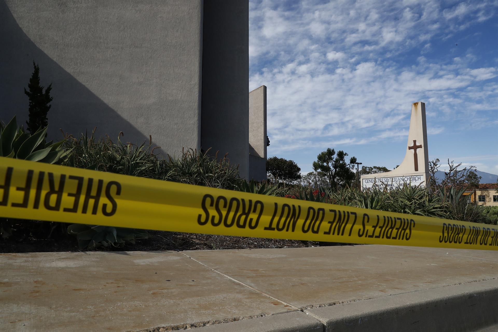 Un muerto y cinco heridos en un tiroteo en una iglesia cerca de Los Ángeles