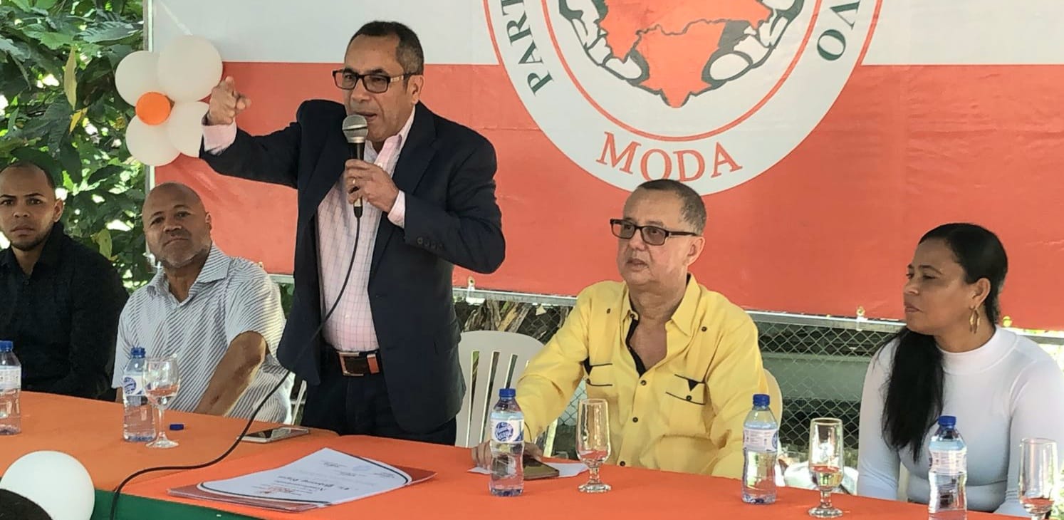 El Partido MODA juramenta su frente de Profesionales