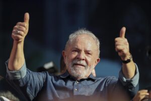 Lula y sus aliados hilvanan la estrategia para vencer el 