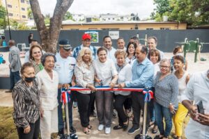 Alcaldia del Distrito inaugura parque Mary Pily