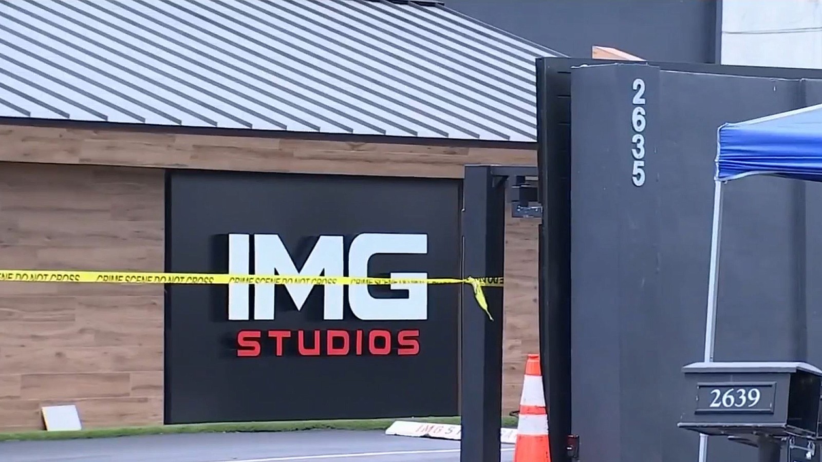 Conocido productor musical es asesinado a las afueras de estudio