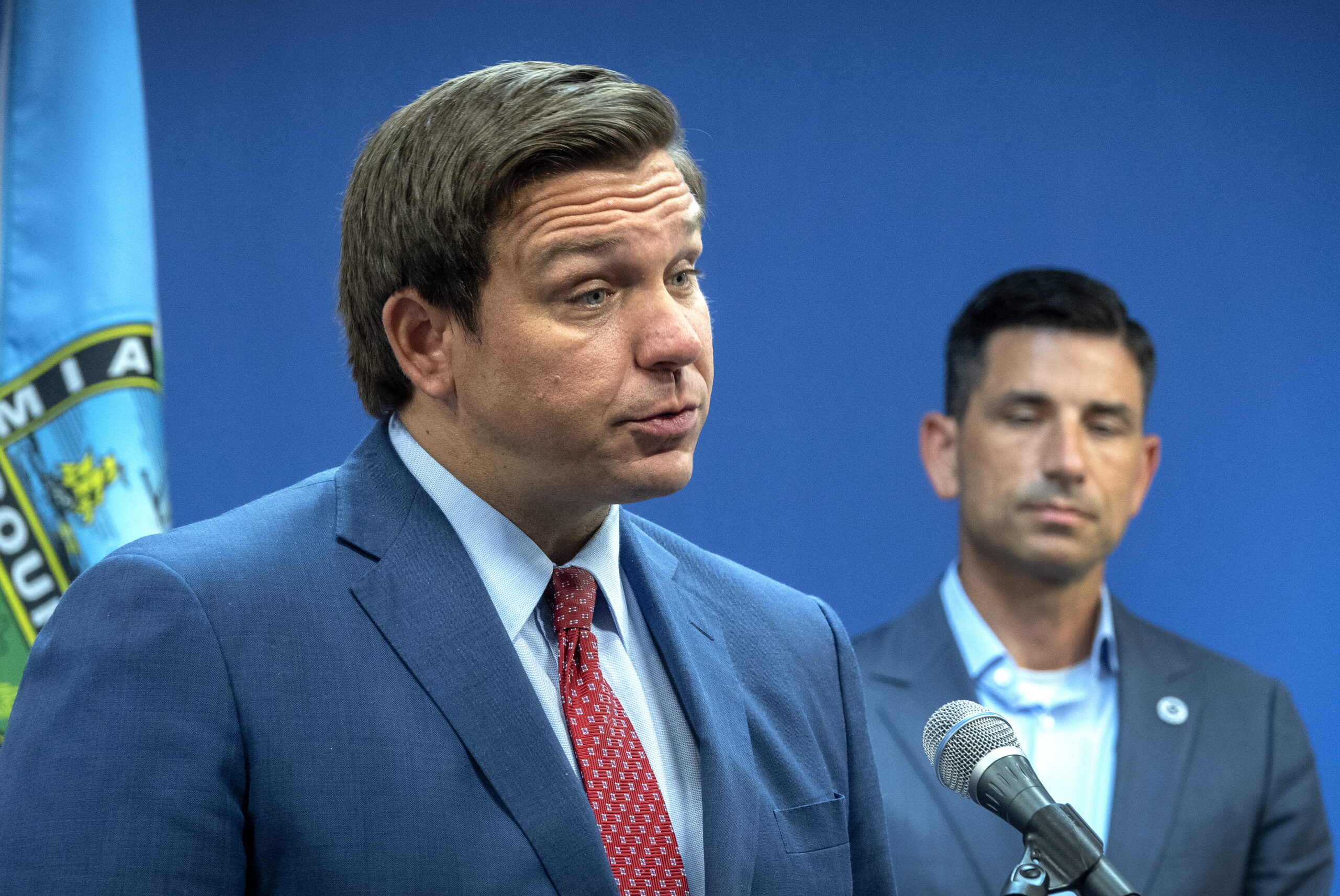 Tribunal falla a favor del mapa electoral del gobernador de Florida