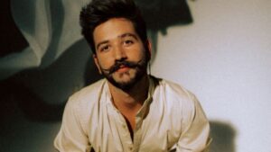Camilo estrena “De Adentro Pa Fuera” inspirado en Índigo
