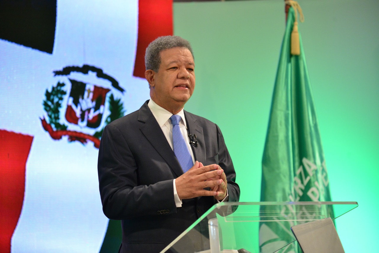Leonel Fernández asegura intención del voto frente a Abinader se está estrechando