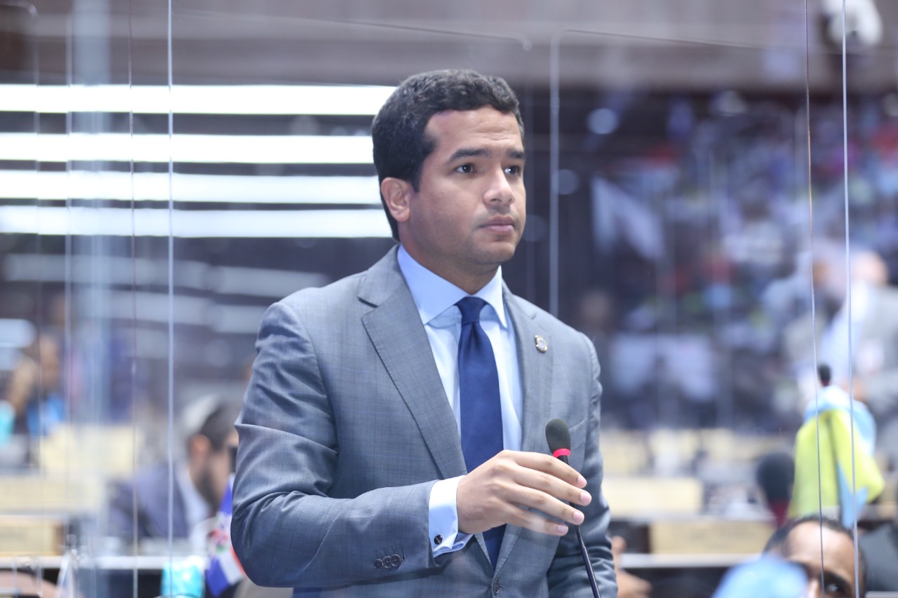 Omar Fernández