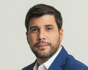 Empresario tecnológico publica segunda edición libro economía digital