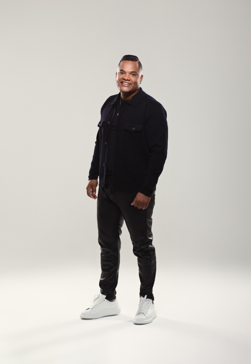 Salsero Alex Matos afirma ser fanático de The Voice Dominicana