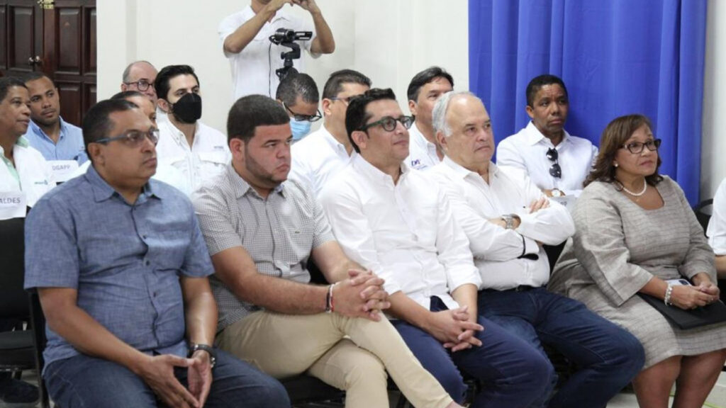Obras Públicas anuncia inversión de 10 mil millones en Santiago