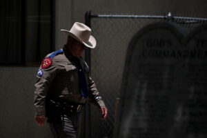 Departamento de Justicia de EEUU crea equipo especial para investigar la respuesta policial al tiroteo en Uvalde