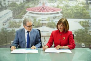  Hernández respalda a Rosalía Sosa en segunda vuelta elecciones UASD