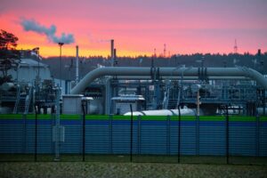 Kremlin advierte que embargo al petróleo ruso afectará mercado mundial