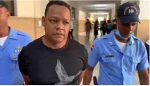 Dictan prisión preventiva contra hombre hirió mujer con un cuchillo en el cuello en Villa Riva