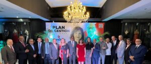 Rosalía Sosa presenta plan de gestión a docentes Facultad de Ciencias Jurídicas y Políticas 