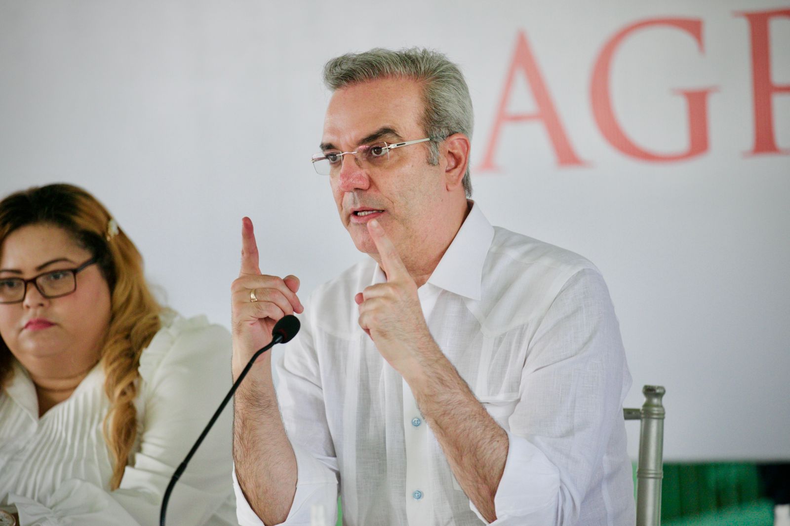 Abinader deja en funcionamiento área de emergencia del Hospital de Padre las Casas en Azua