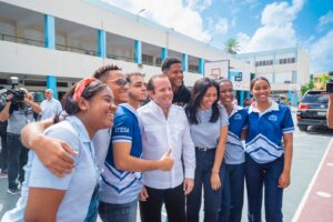 Gobierno aporta RD$22 MM al Instituto Técnico Salesiano para equipamiento de sus talleres
