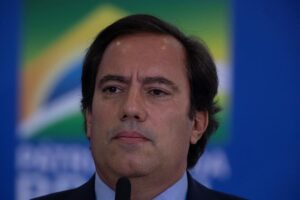 Renuncia presidente de banco público brasileño acusado de acoso sexual