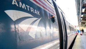 Tren en Missouri se descarrila con 243 pasajeros a bordo