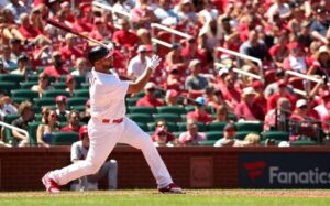 Pujols sube al 3er puesto en extrabases con su HR 684