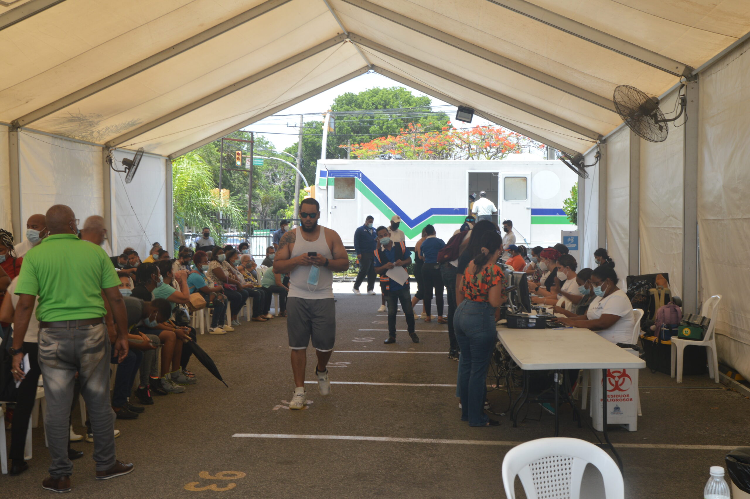 Salud Pública reporta 1,214 nuevos casos de coronavirus; positividad diaria está en 22.62 % -JR