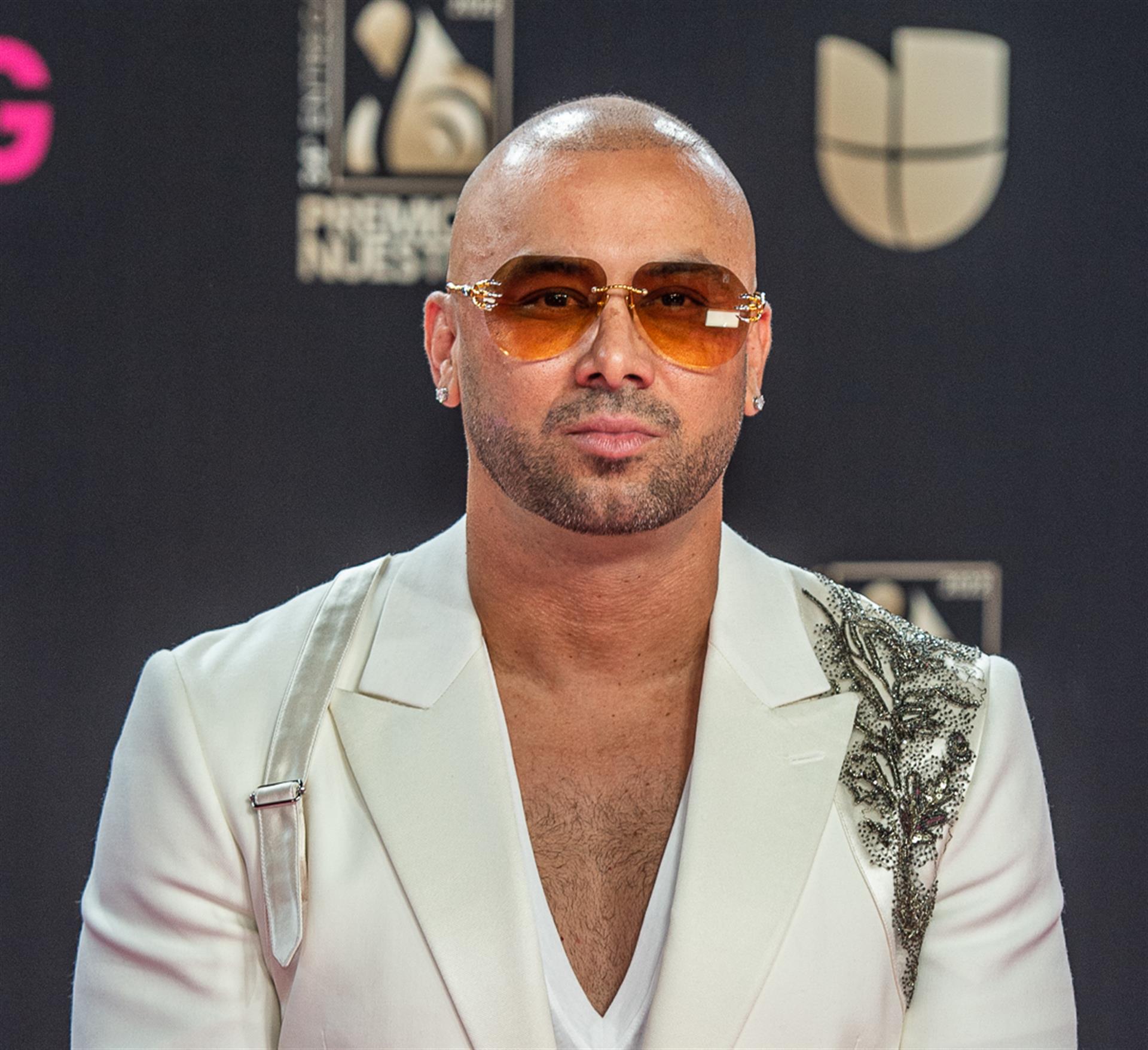 Wisin estrena su nuevo álbum Multimillo Vol.1 junto a Los Legendarios