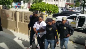 Dictan prisión preventiva contra hombre acusado de ordenar asesinato de su padre y esposa de este en Nagua