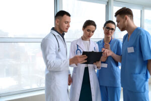 Presidente Abinader asegura ampliación de Residencias Médicas incidirá en el problema de la salud en un 75%